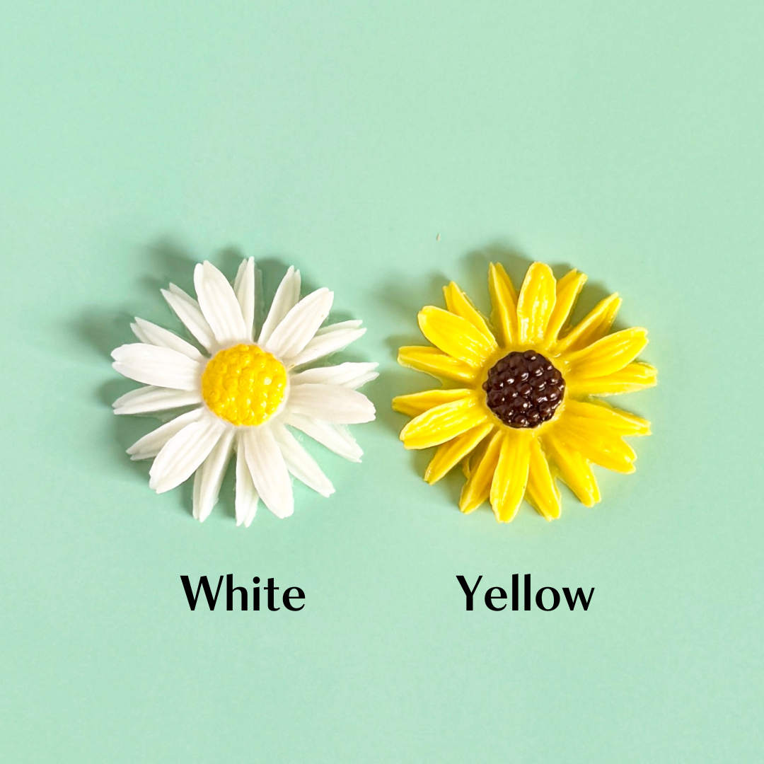 Japan Vintage Plastic Flower Daisy 26mm【2 colors】