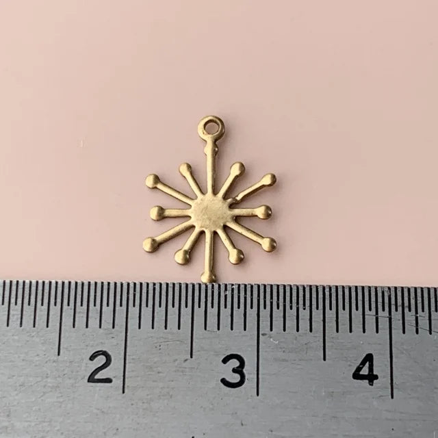ブラスチャーム・tiny snowflake