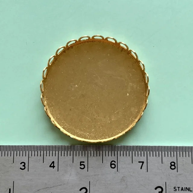 Raw Brass Setting Round Lace 35mm