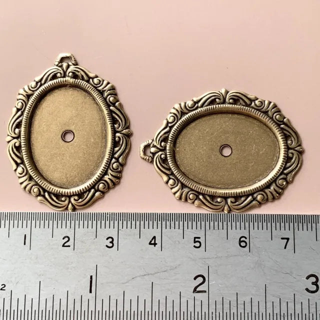 Antique Gold Plated Victorian Settings 25x18mm