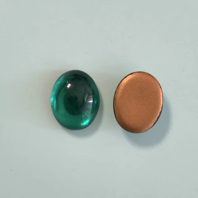 チェコ製Vintageガラスカボション・Emerald・10×8mm 【2個入】