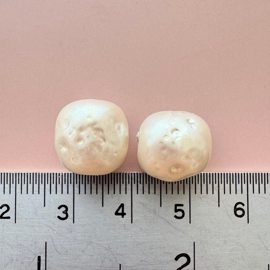 Japan Vintage Glass Baroque Pearl White 11-12mm【2pcs】