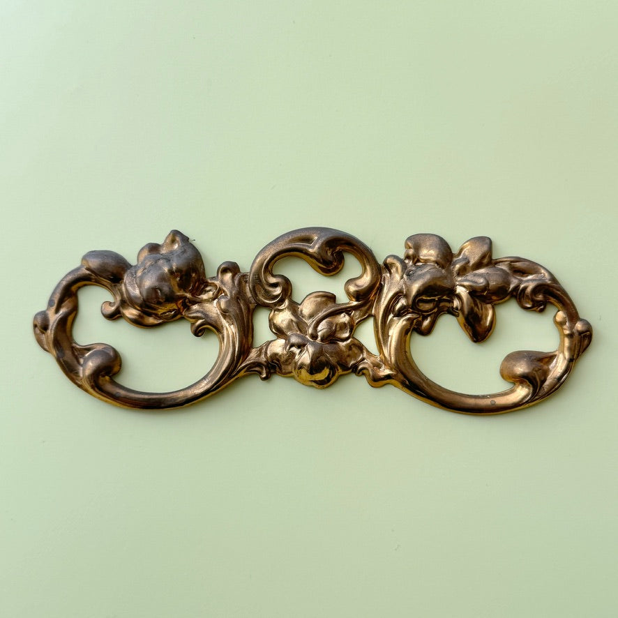 USA Vintage Brass Stamping Large Floral 125x40mm