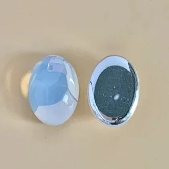 Vintage ホワイトオパール風カボション・oval 14×10mm