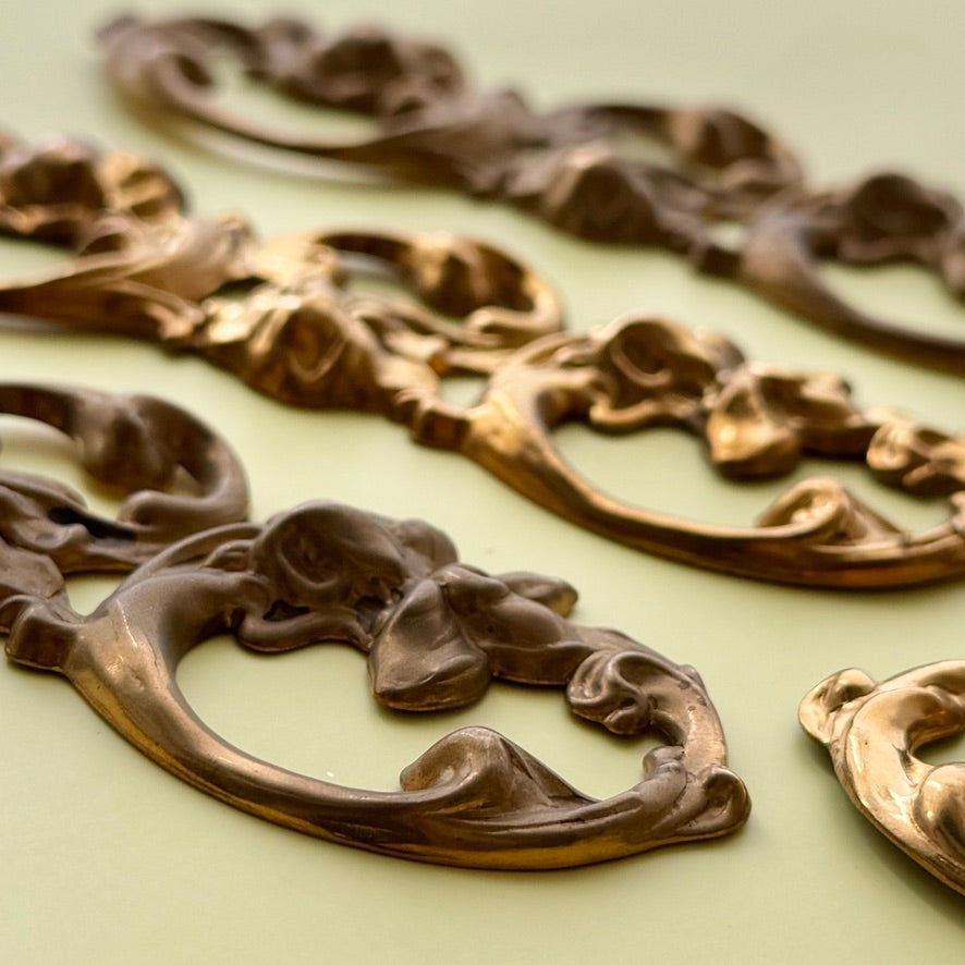 USA Vintage Brass Stamping Large Floral 125x40mm