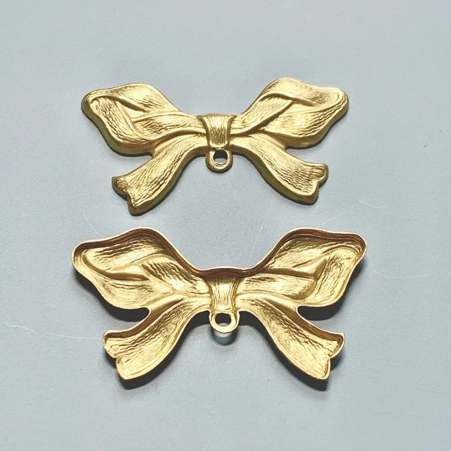 Brass Stamping Ribbon with 1 loop 22×42mm