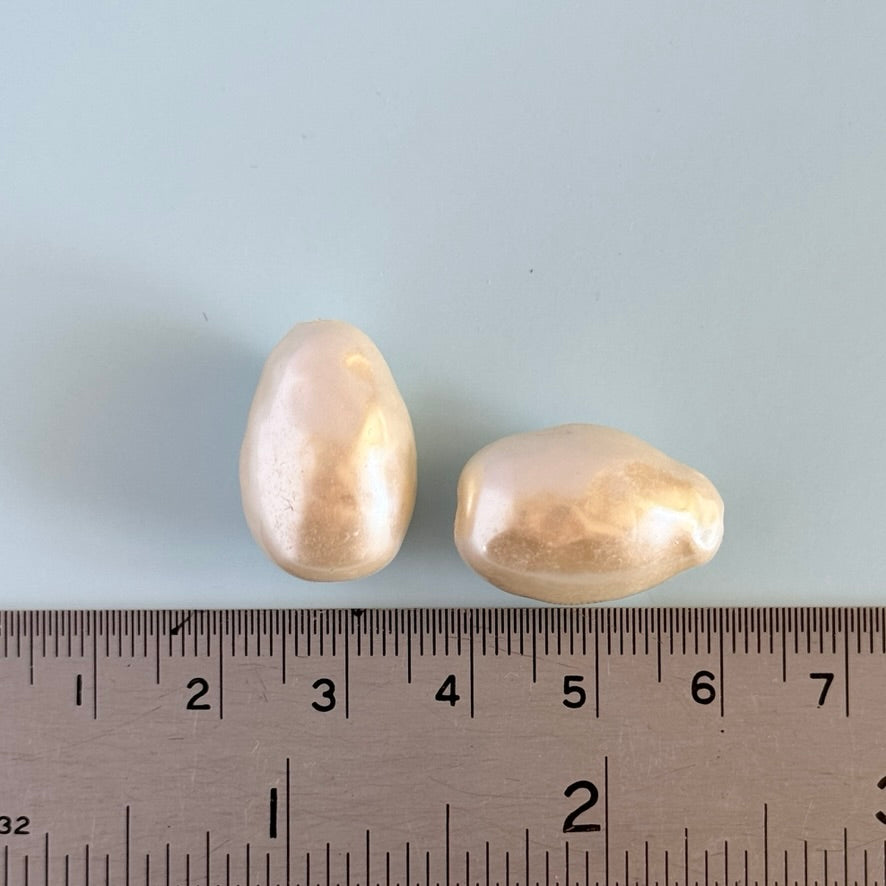 【Made in Japan】Vintage Glass Baroque Pearl Bead