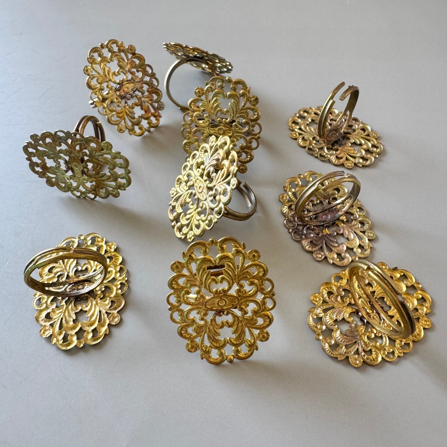 Raw Brass Filigree Ring Base【B品】【5/10 pcs】