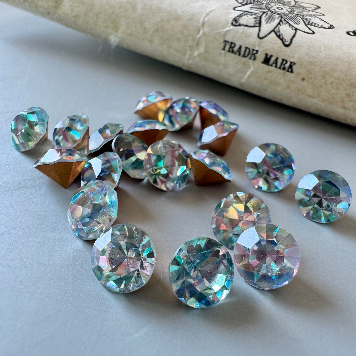 Vintage Swarovski Stone Round Iris Glass 7mm 34ss【2pcs】