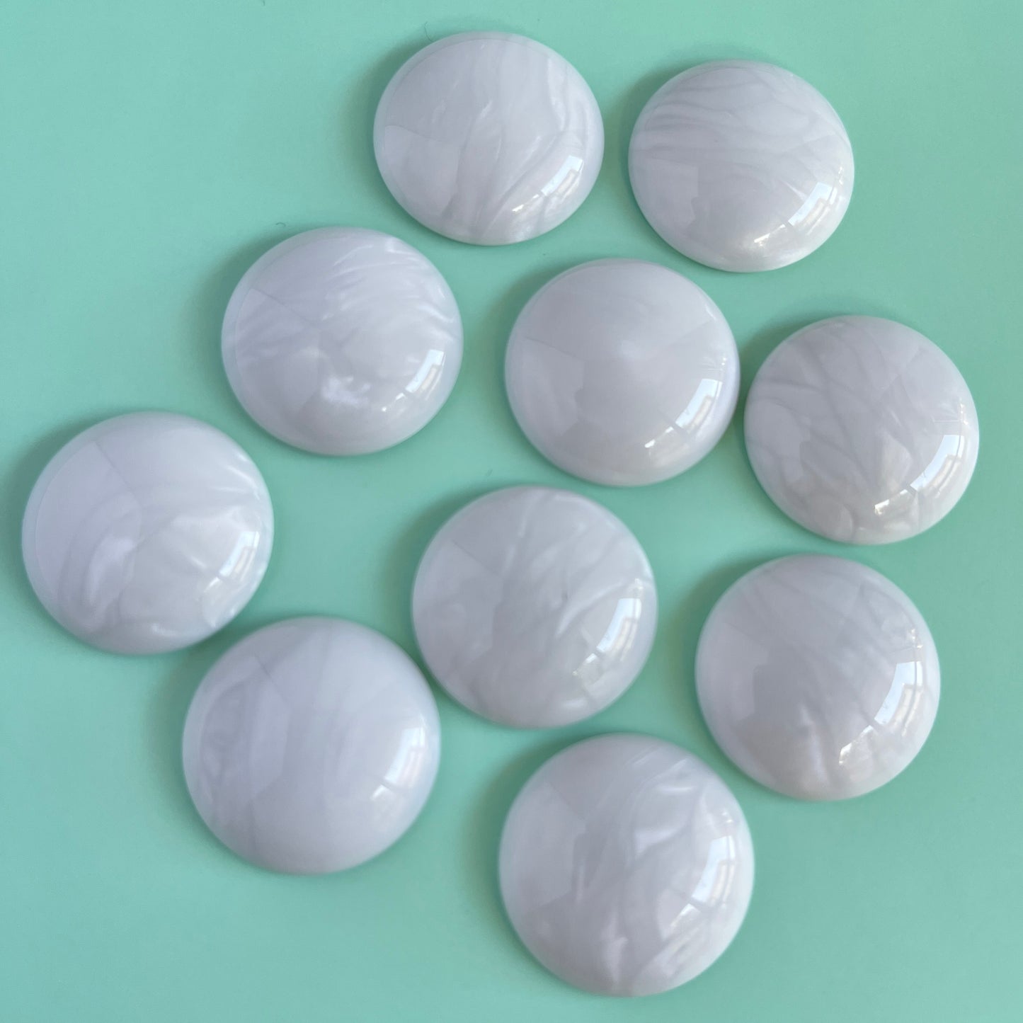 【Made in Japan】デッドストック ◆ 日本製 プラスチックカボション・マーブル・ラウンド 約21mm【全4色】