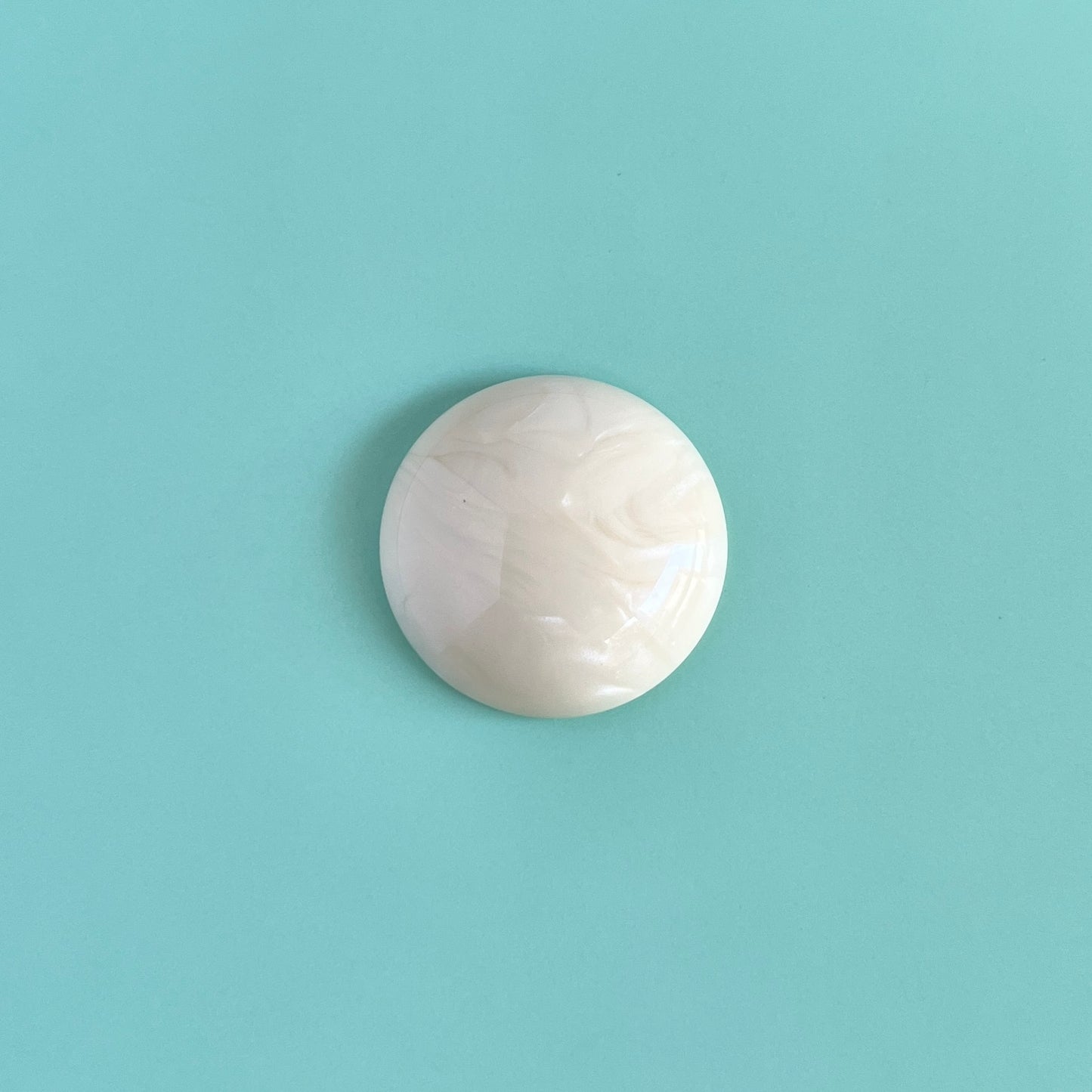 【Made in Japan】デッドストック ◆ 日本製 プラスチックカボション・マーブル・ラウンド 約21mm【全4色】