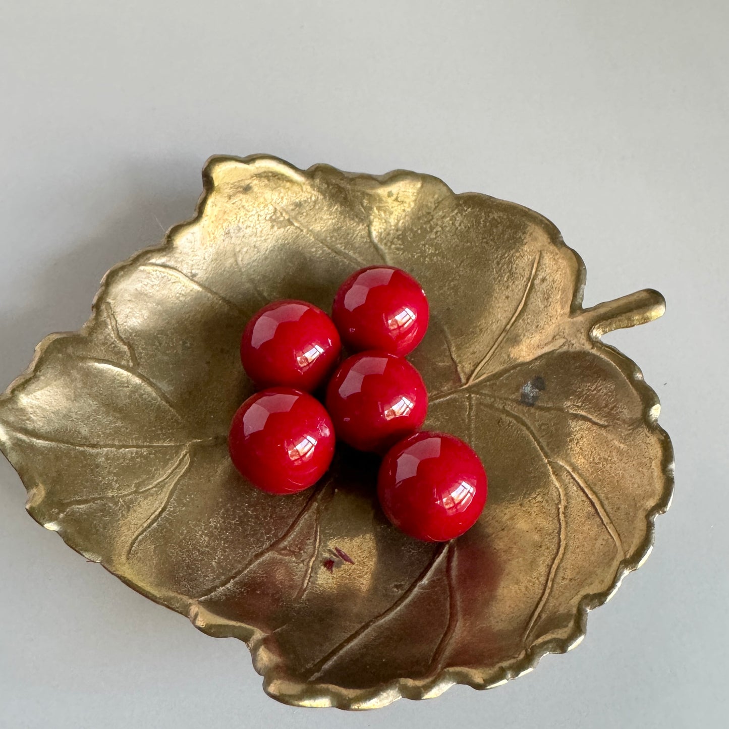 【Made in Japan 】AKADAMA Glass Beads Retro Red color coated 12mm【5 pcs or 1 strand】