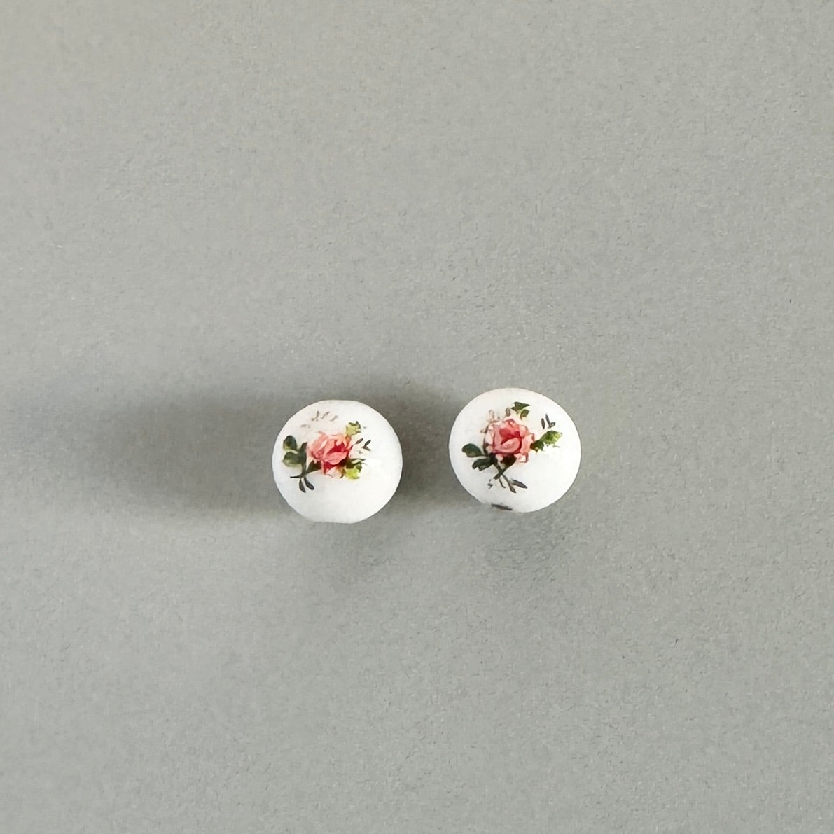 Japan Vintage Decal Flower Rose Glass Beads 7-8mm 2pcs