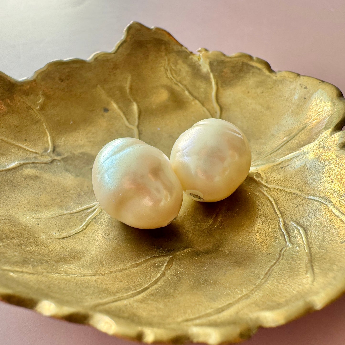 Japan Vintage Glass Baroque Pearl White 13x11mm【2pcs or 1strand】