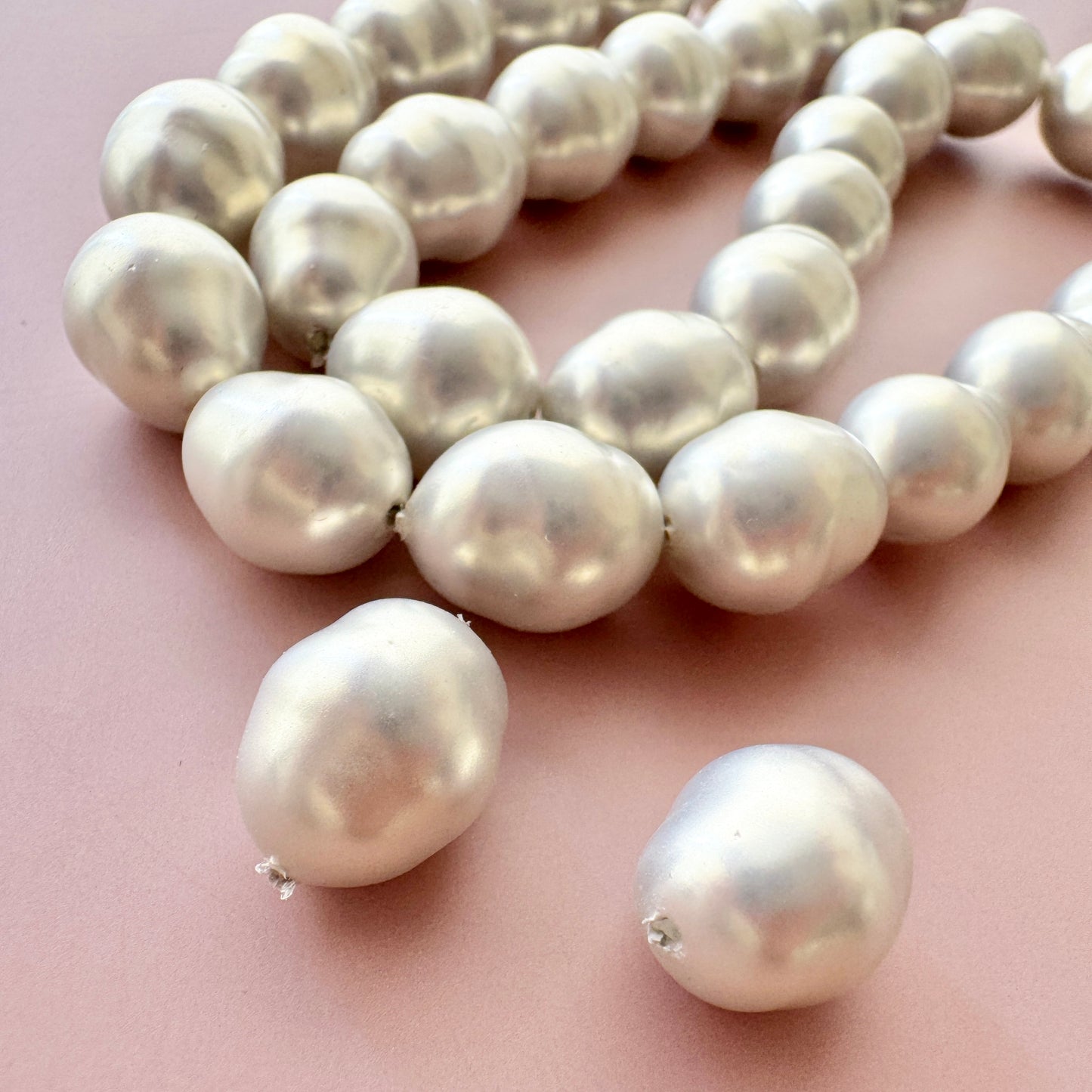 Japan Vintage Glass Baroque Pearl Light Gray 12x10mm【2pcs】