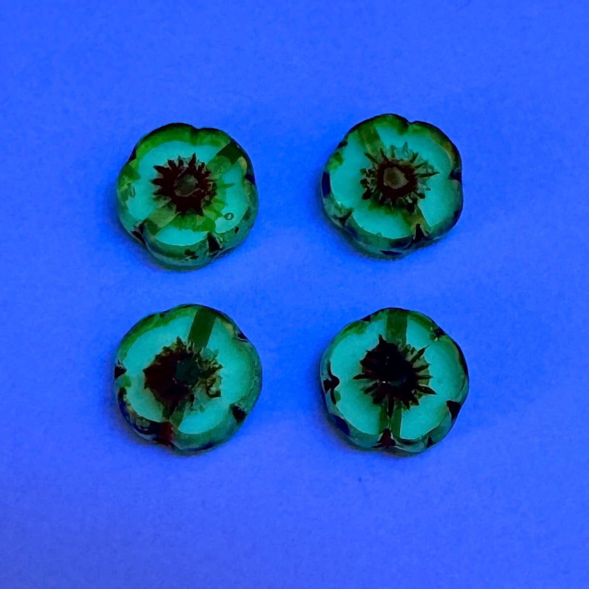 Czech Pressed Vaseline Beads Flower 8mm【4 pcs】