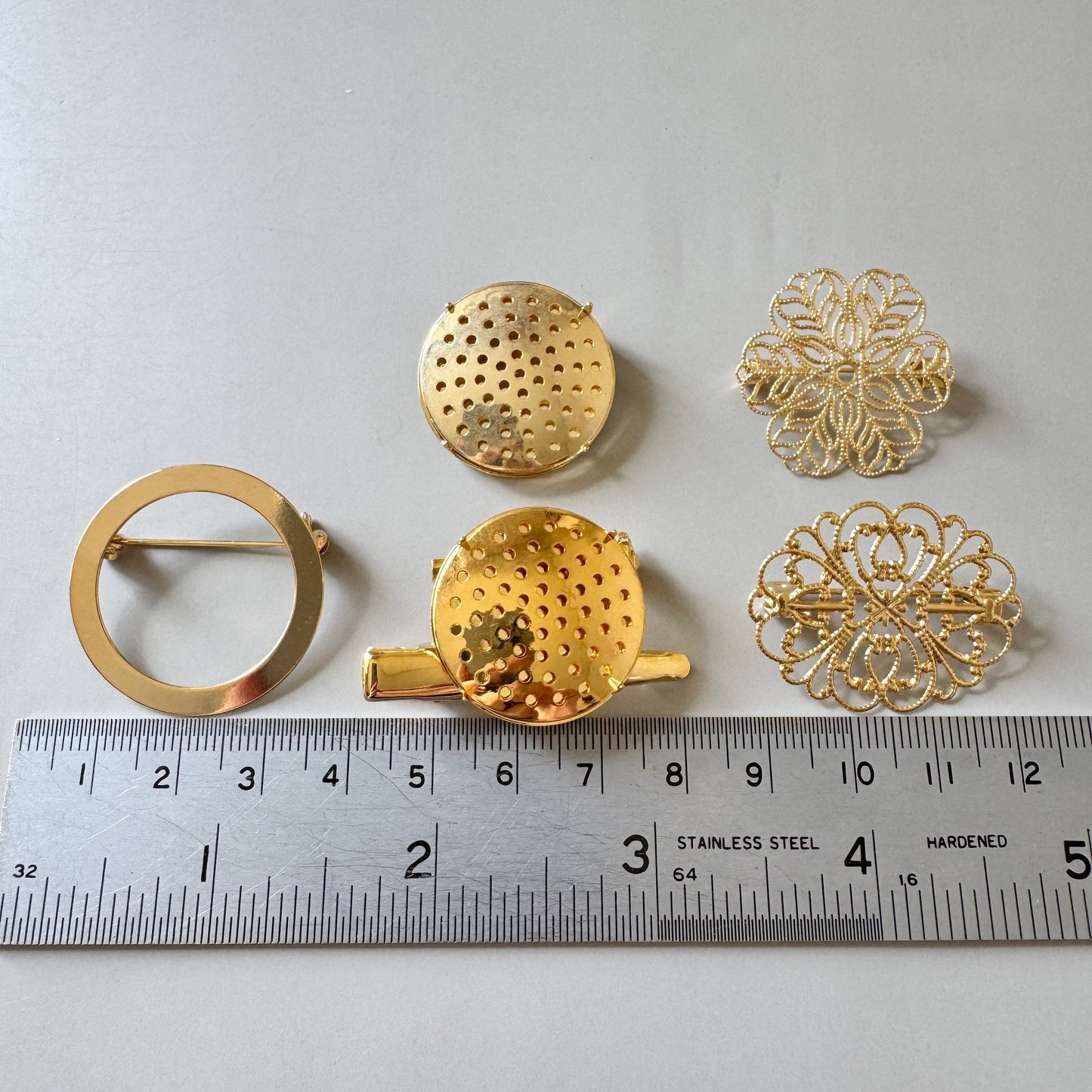 Special Set【Gold Tone Brooch Findings Mix】26MX_271