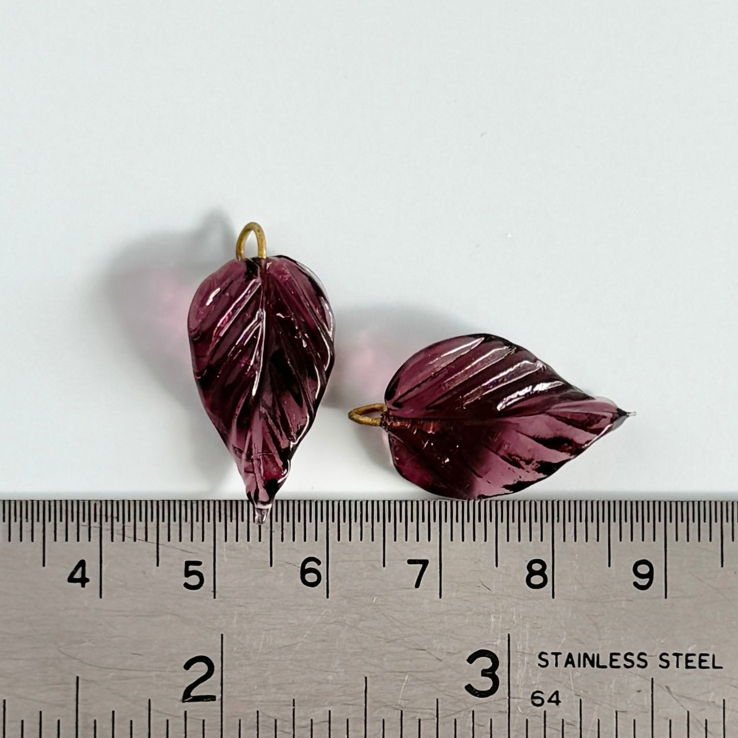 Glass Leaf with Brass Loop 24x14mm【2pcs】【Amethyst or Olive】