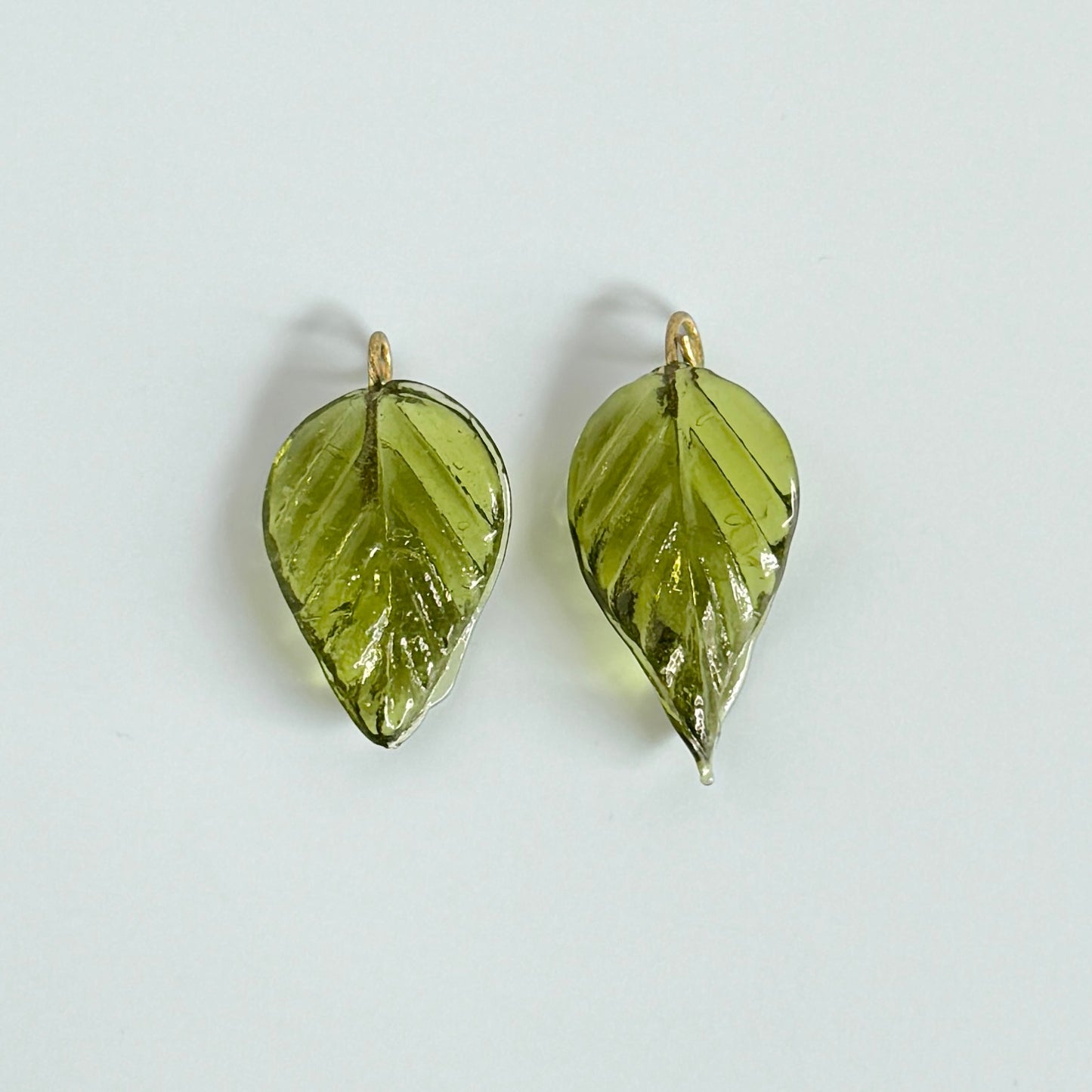 Glass Leaf with Brass Loop 24x14mm【2pcs】【Amethyst or Olive】