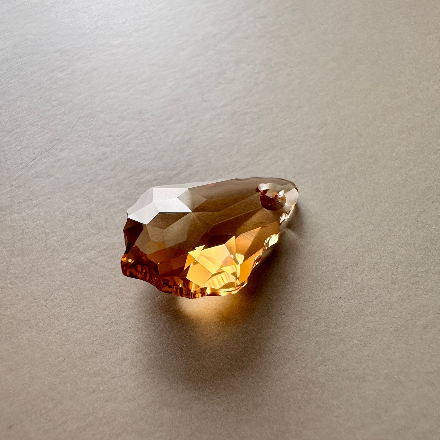 Swarovski ART #6090 Baroque Pendant Light Colorado Topaz 16×11mm【1 pc】