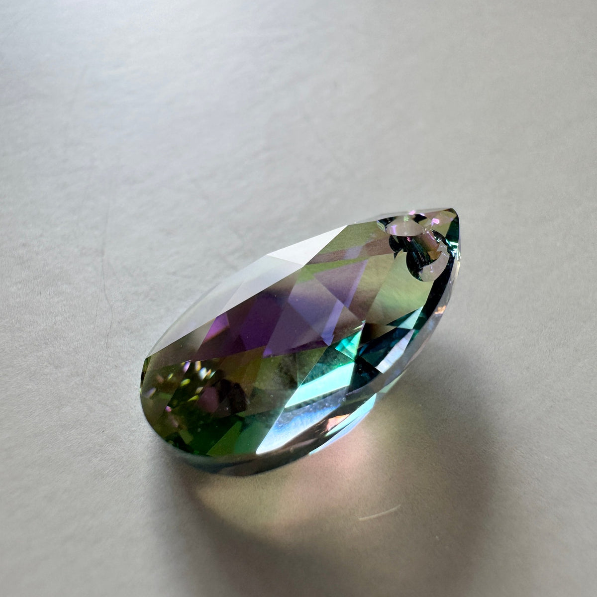 Swarovski ART #6106 Pear-shaped Pendant Crystal Paradise Shine 16mm【1 pc】