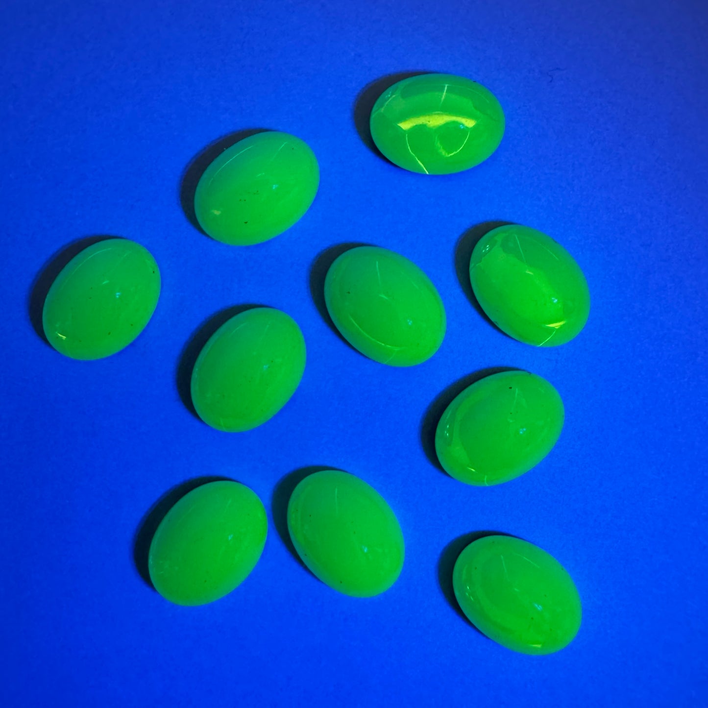 Czech Vintage Vaseline Glass Cabochon Oval Green 8x6mm【2pcs】