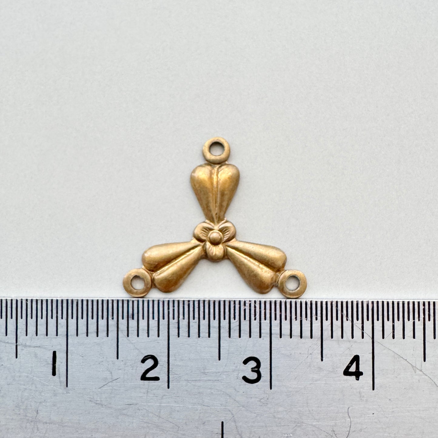 Brass Charm Connector Flower 3 loop 18mm