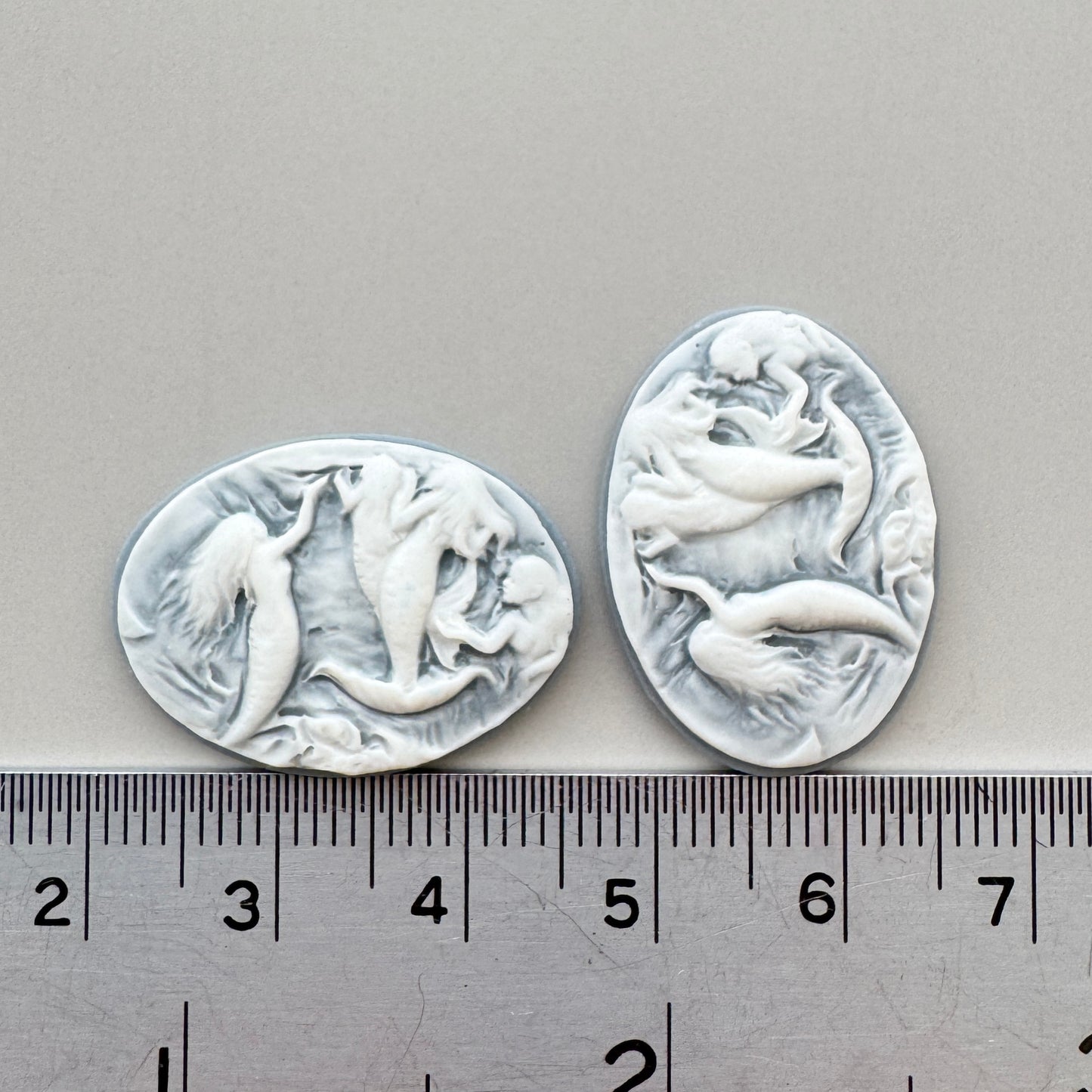 Plastic Cameo Mermaids Swimming Oval Blue Grey 18x25mm