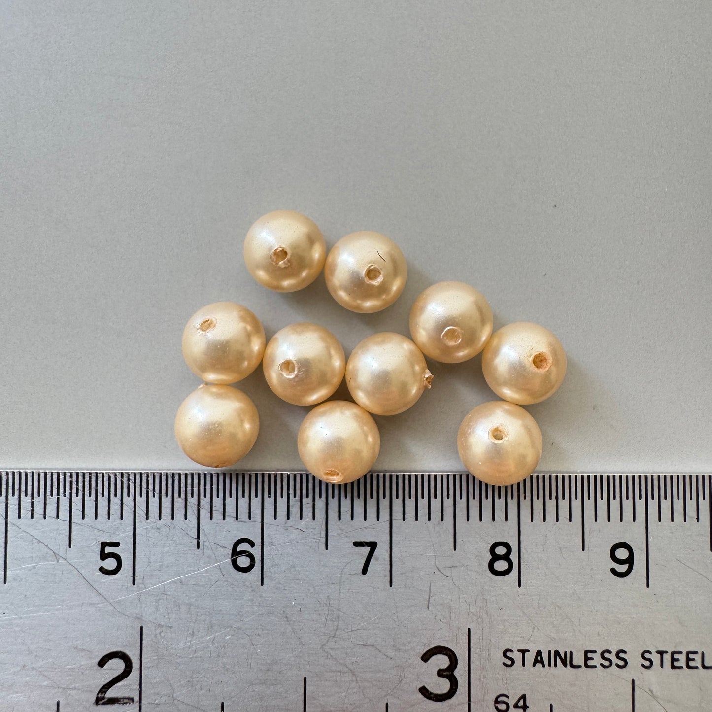 Japan Vintage Glass Pearl Round Cream 6mm