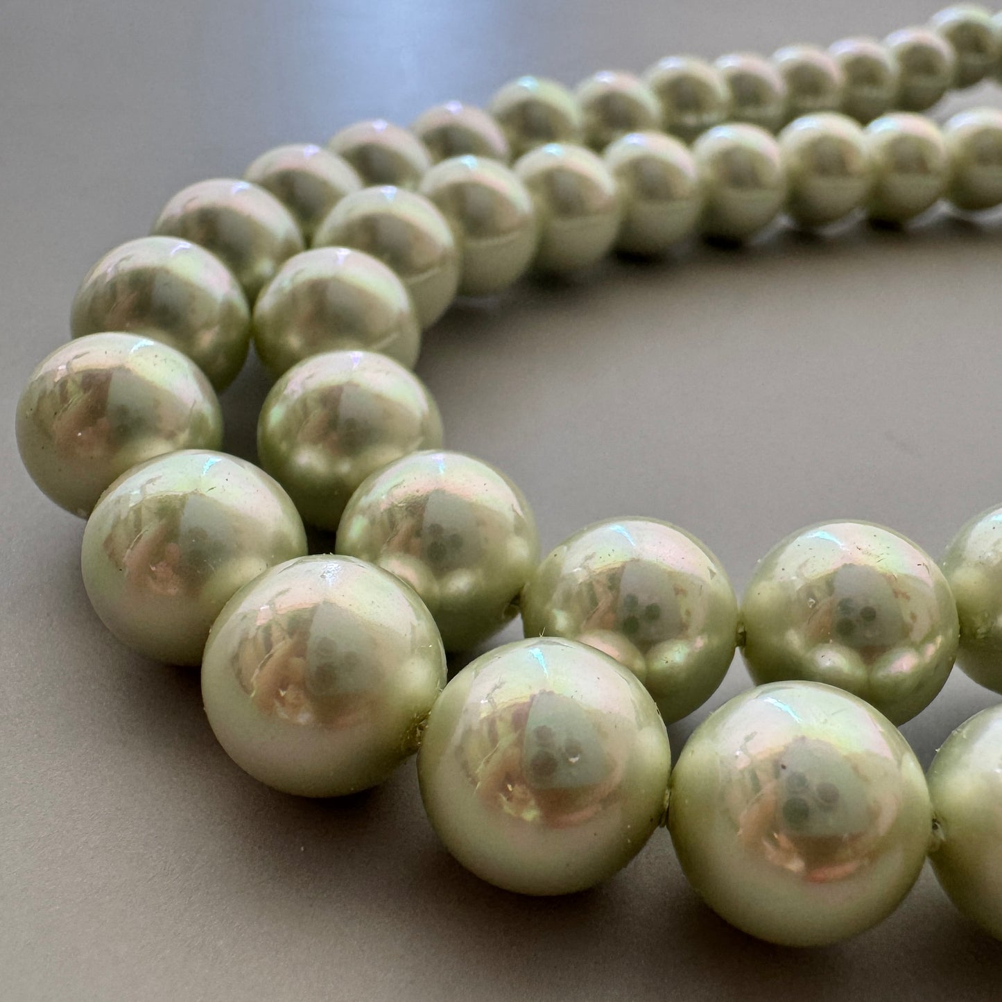 Japan Vintage Glass Pearl Round Green 8mm