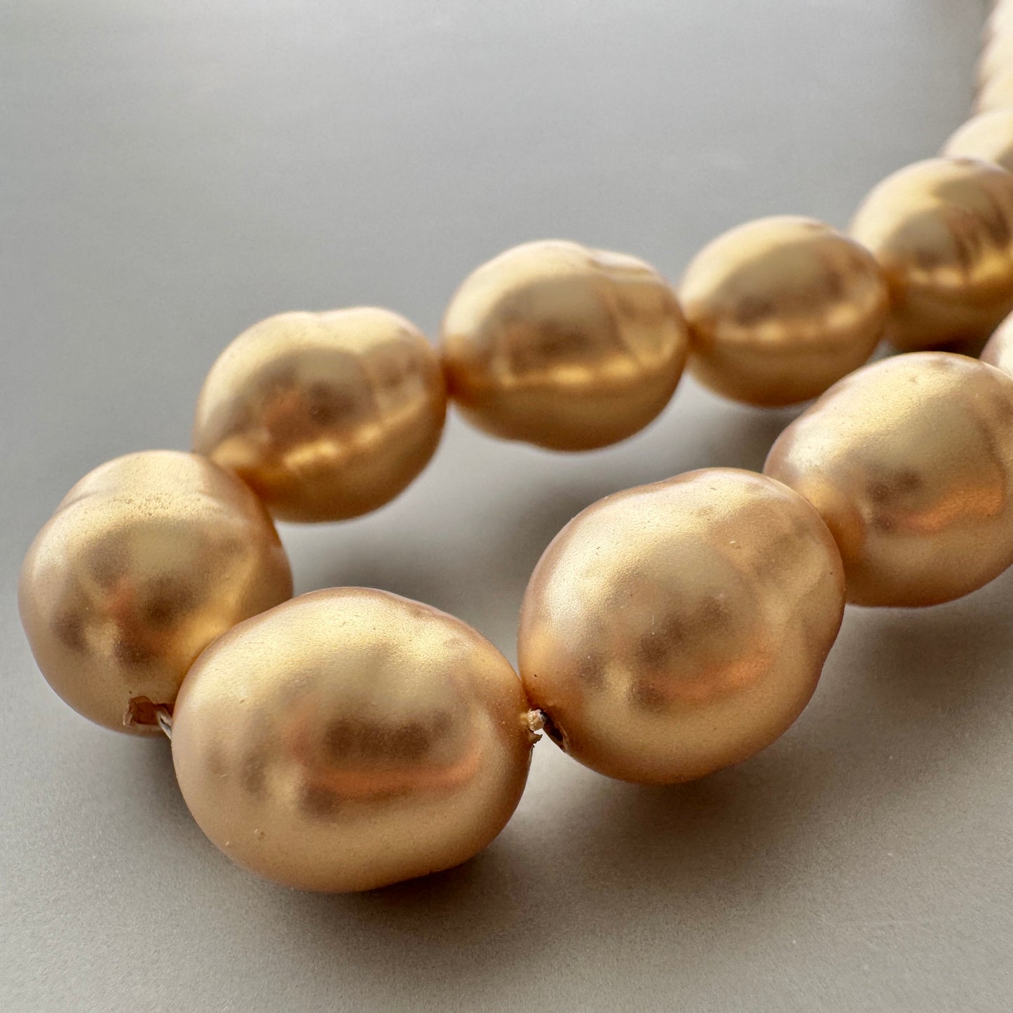 Japan Vintage Glass Baroque Pearl Round Beige 12x10mm【2pcs】