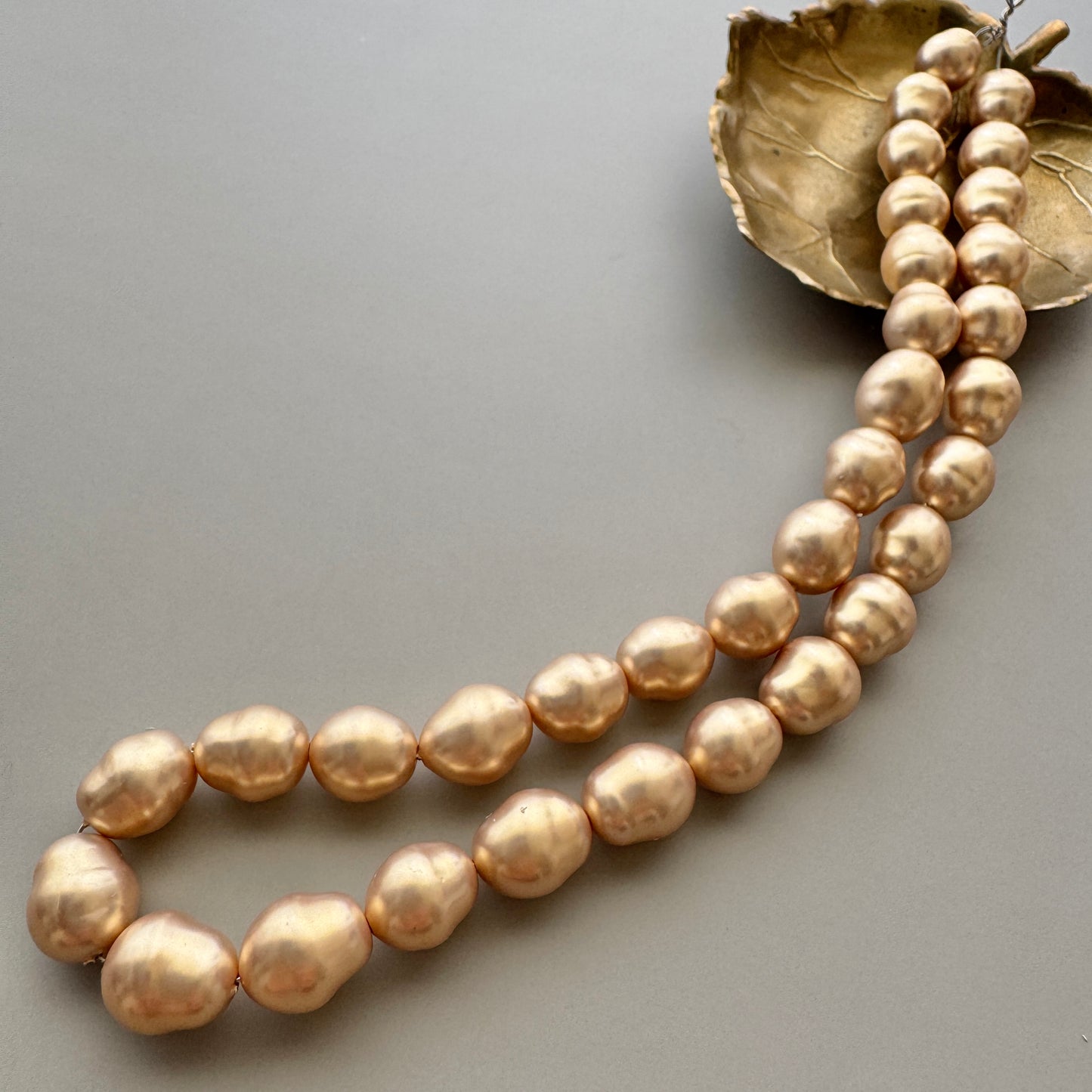 Japan Vintage Glass Baroque Pearl Round Beige 12x10mm【2pcs】