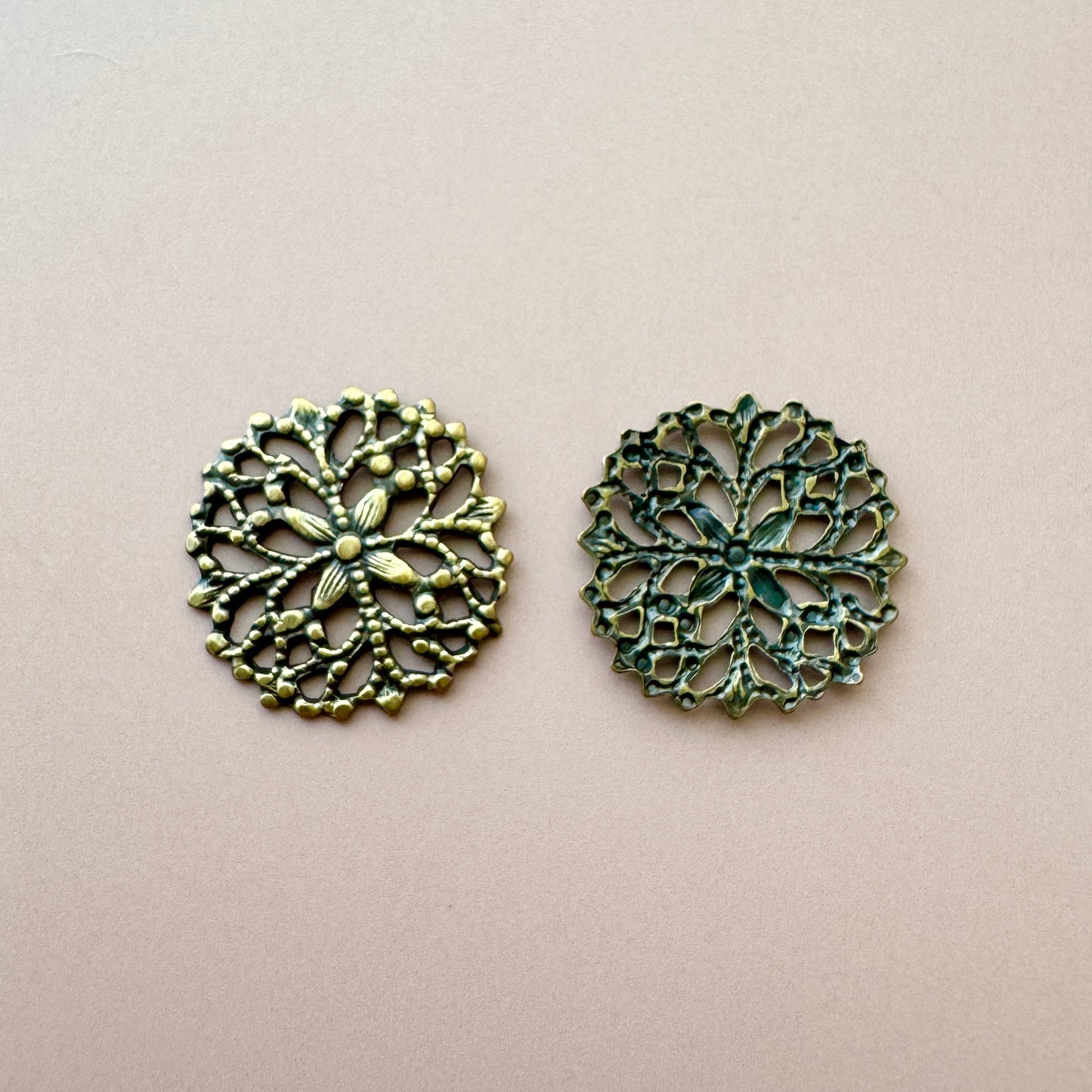 Vintage Metal Filigree 12mm 5pcs
