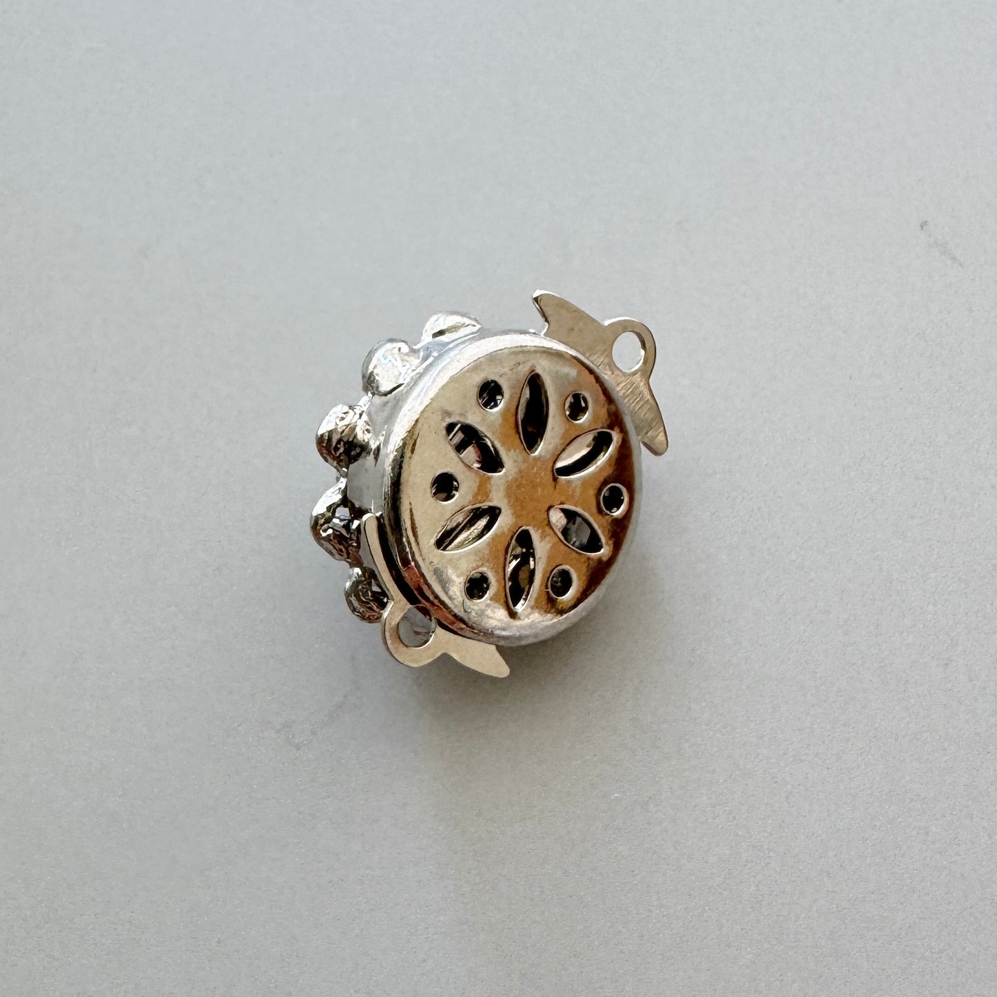 Japan Vintage Shell Pearl Rhodium Clasp 14mm