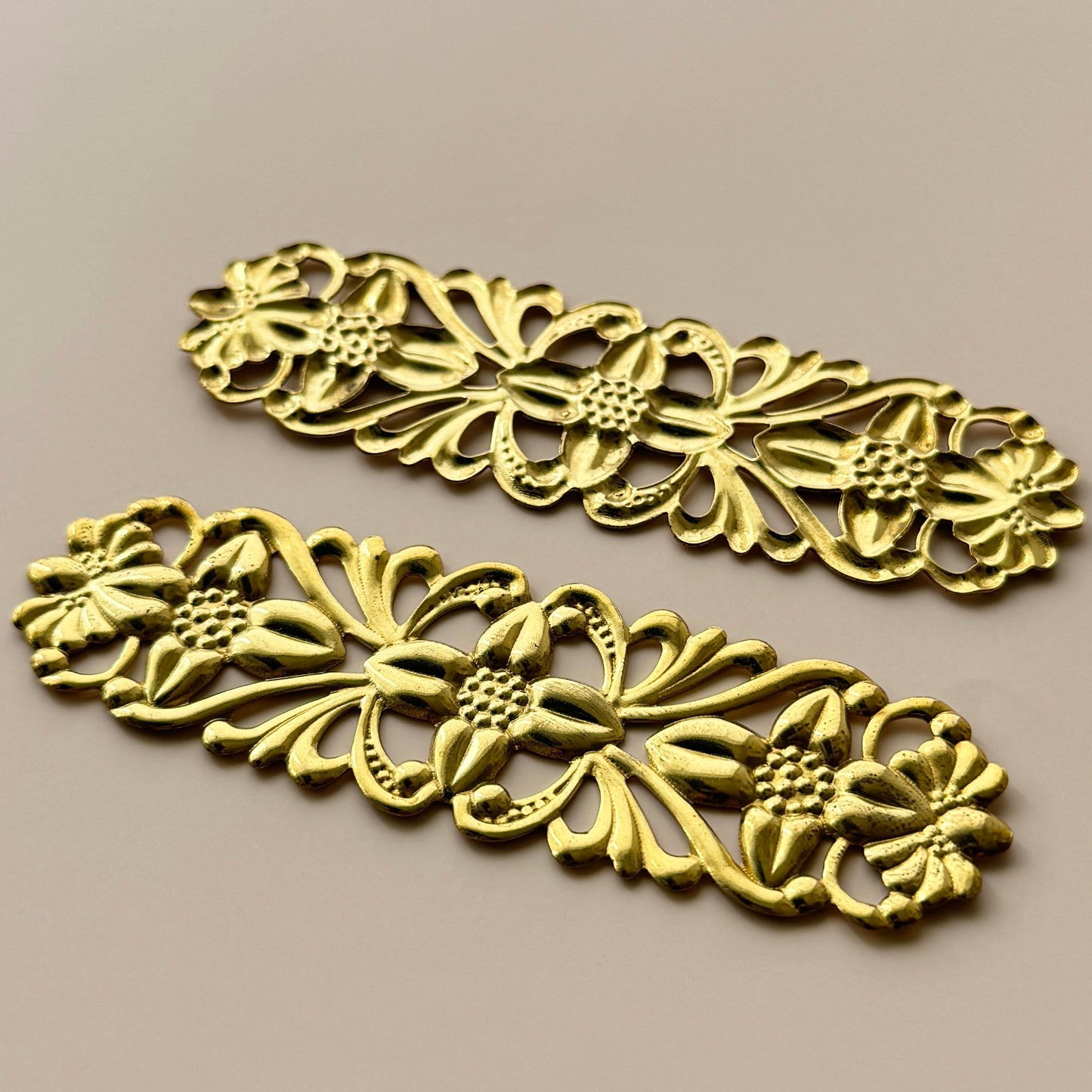 Vintage Brass Stamping Flowers 28x90mm