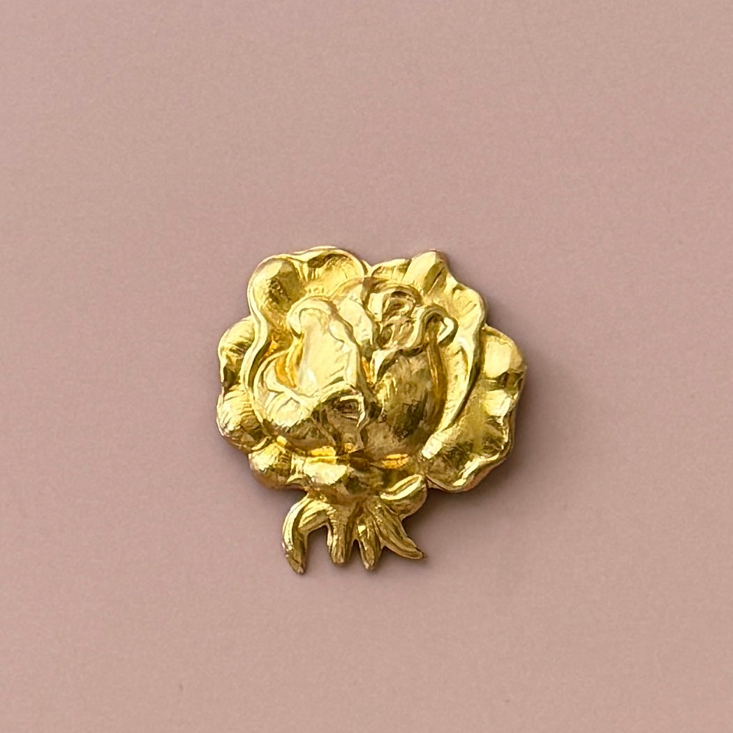 USA Vintage Brass Stamping Rose 26x23mm