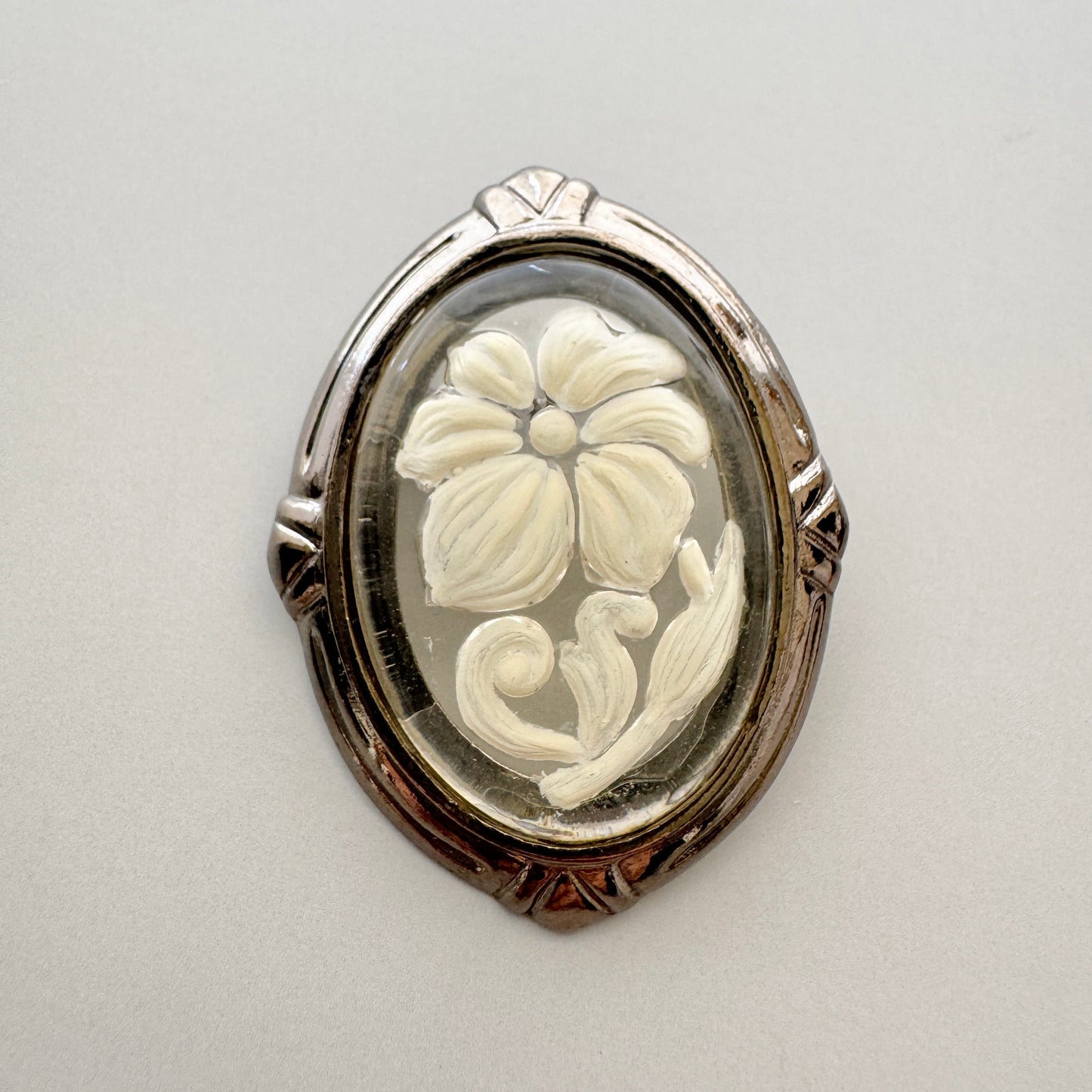 70's Vintage Intaglio Flower Brooch 41x32mm