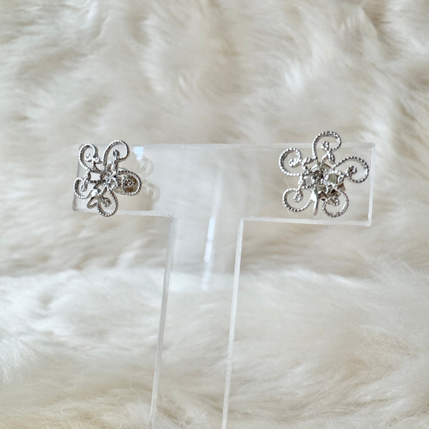 Japan 70's Vintage Pierce Filigree Flower with loop