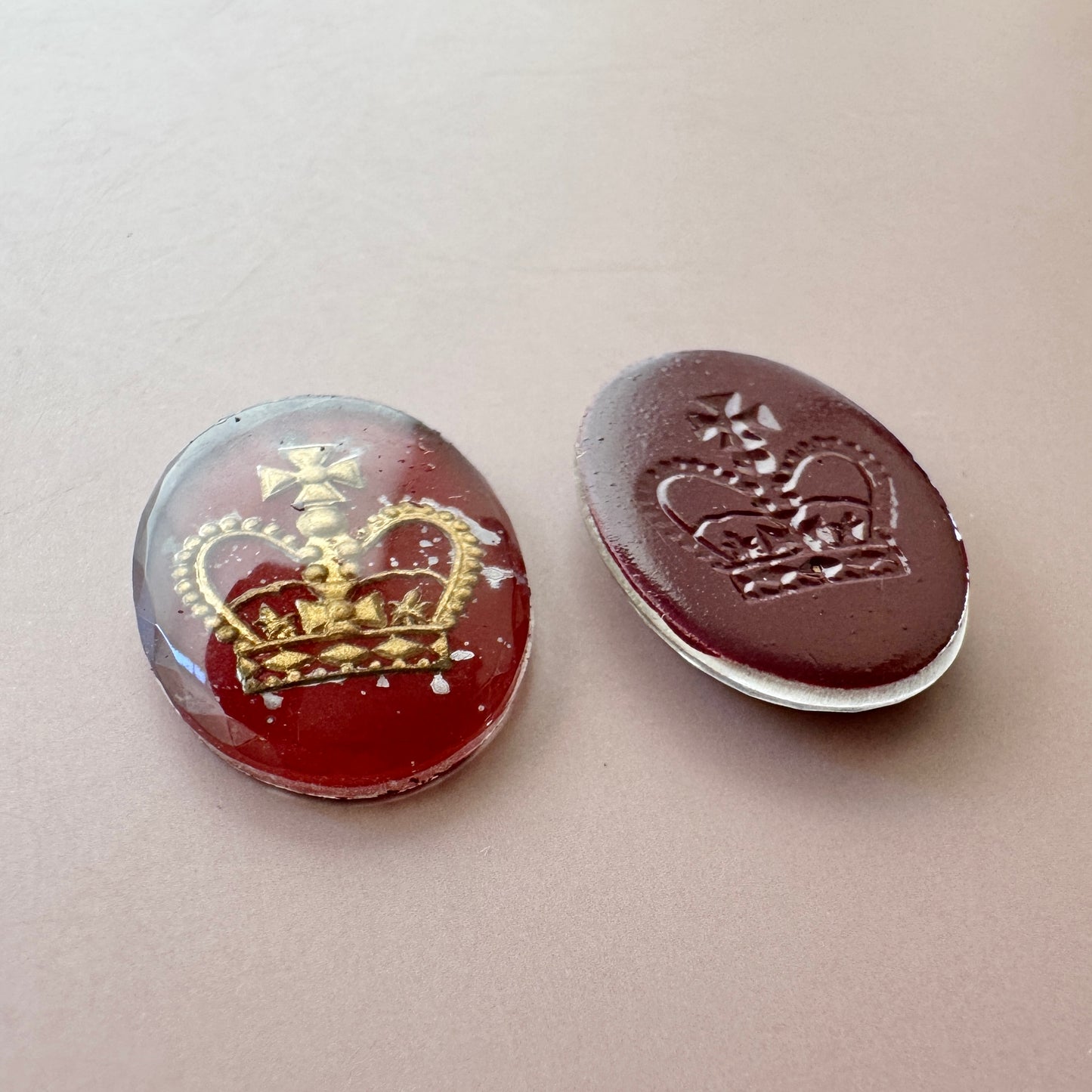 W.Germany Vintage Glass Crown Intaglio Cabochon Burgundy 18x13mm