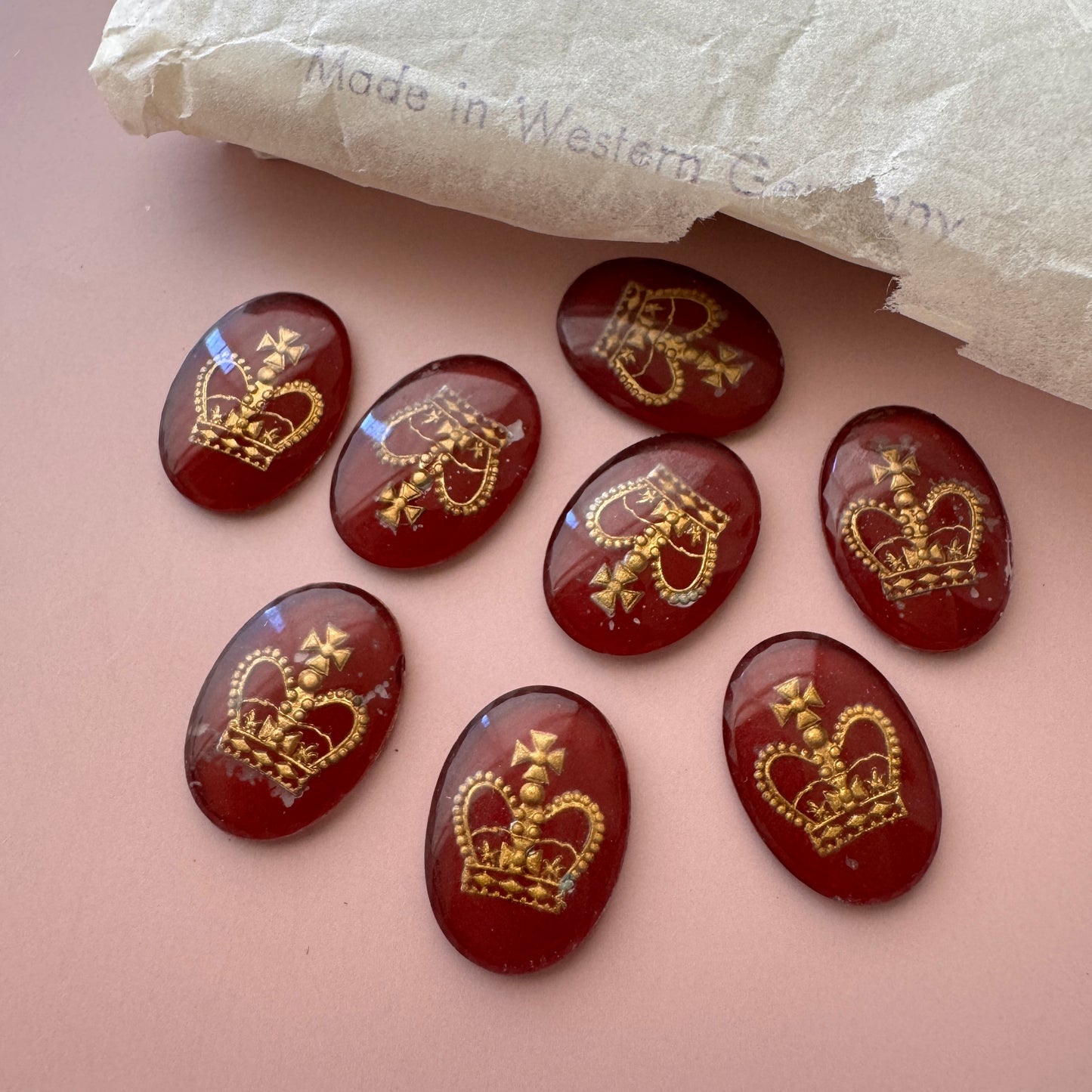 W.Germany Vintage Glass Crown Intaglio Cabochon Burgundy 18x13mm