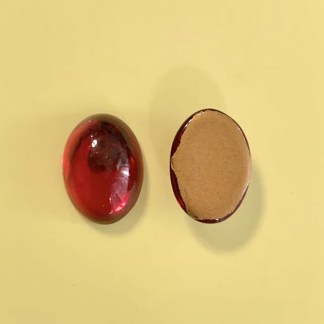 チェコ製Vintageガラスカボション・Oval・Ruby 14mm×10mm