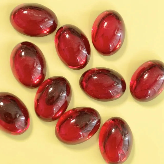 チェコ製Vintageガラスカボション・Oval・Ruby 14mm×10mm