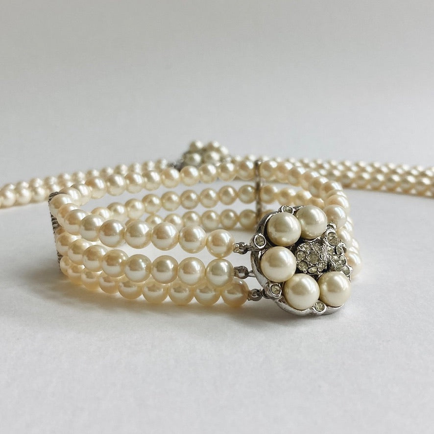 【Made in Japan】Vintage Clasp Shell Pearl Necklace and Bracelet Set SP01