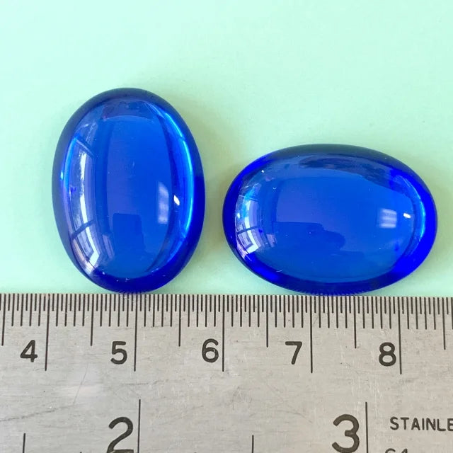 チェコ製Vintageガラスカボション・Oval・Sapphire 25×18mm