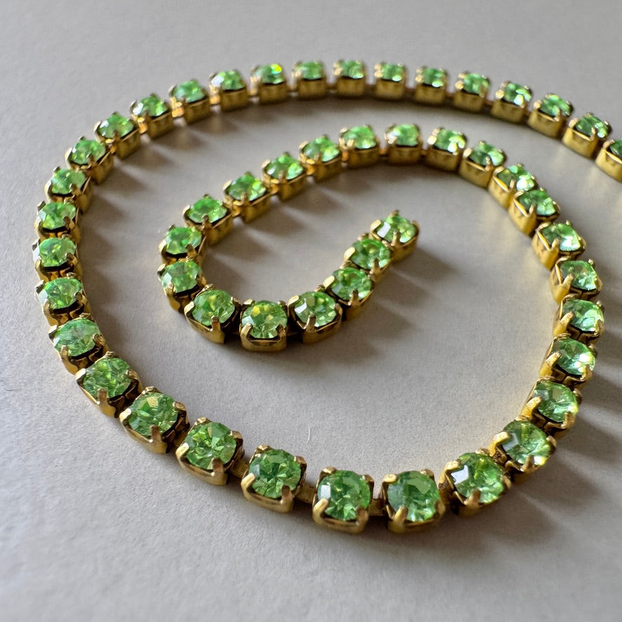 Vintage Swarovski Rhinestone Chain #100 Peridot【30cm】