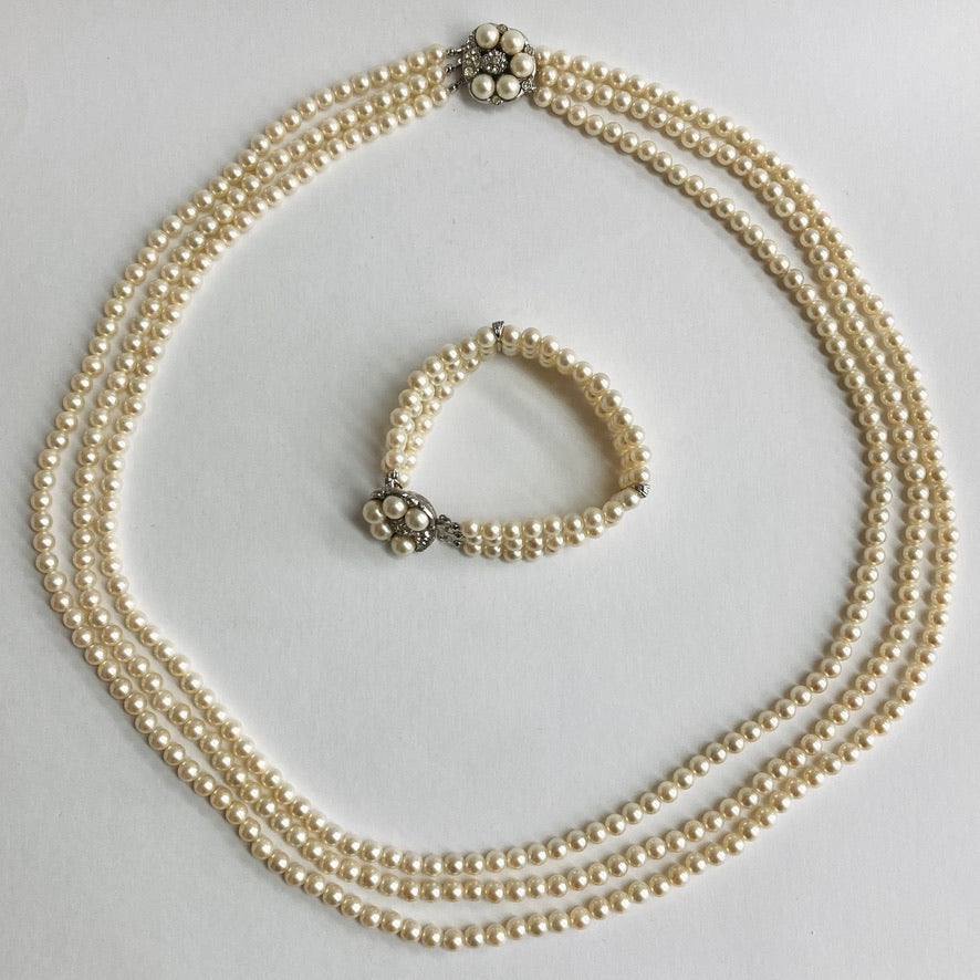 【Made in Japan】Vintage Clasp Shell Pearl Necklace and Bracelet Set SP01