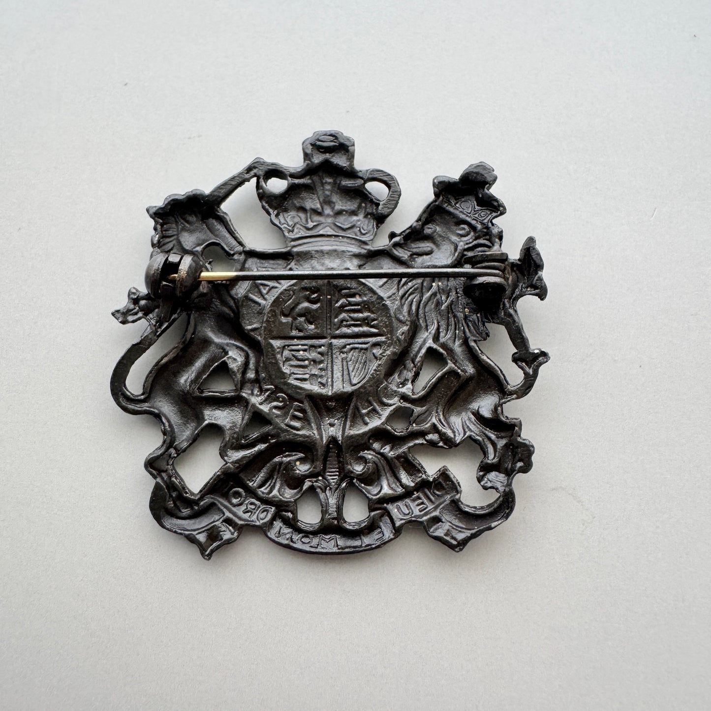 USA Vintage Metal Brooch Emblem