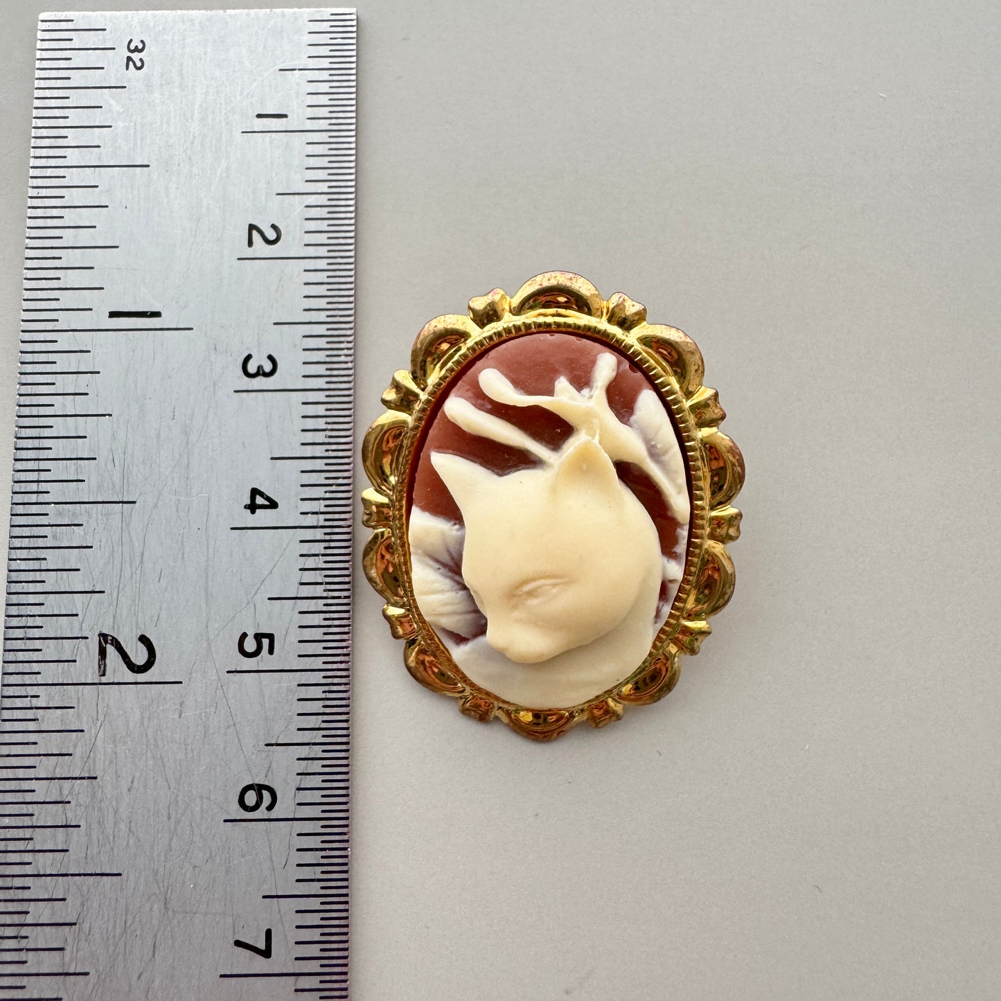 Vintage Style Cat Cameo Brooch