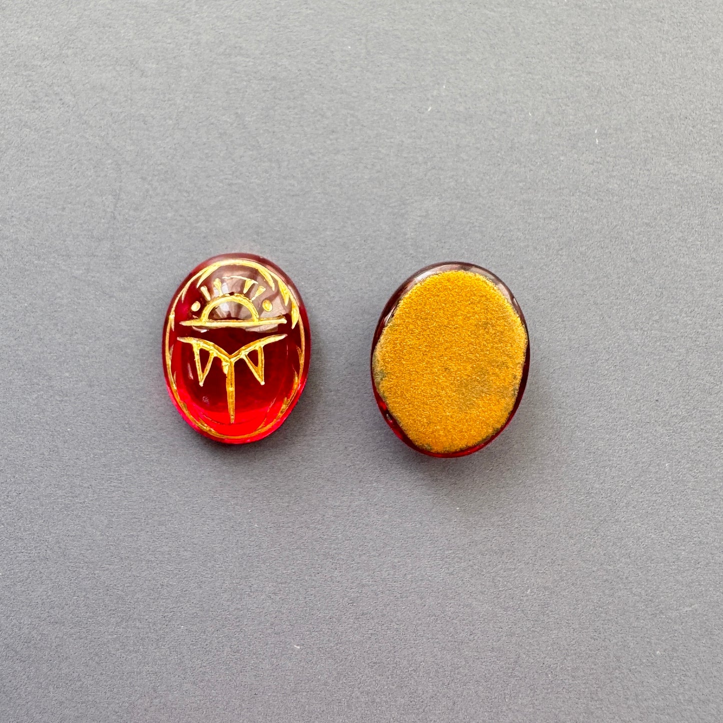 W.Germany Vintage Cabochon Scarab Ruby 10x8mm