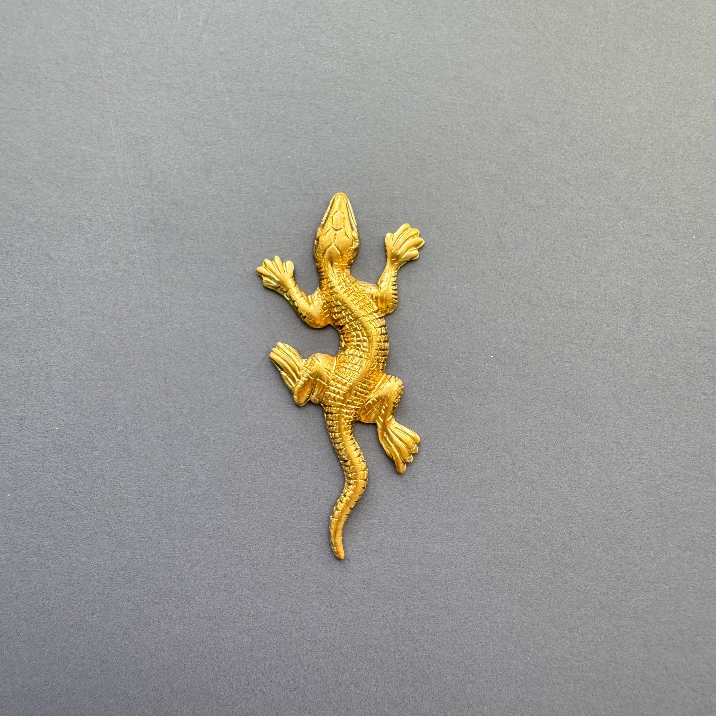 Brass Stamping Mini Lizard 33×15mm